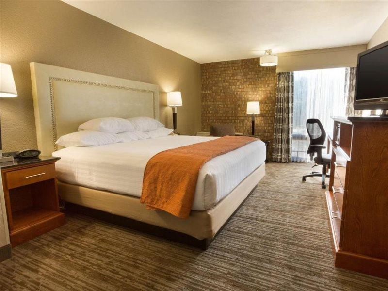 Drury Inn & Suites Austin North Dış mekan fotoğraf